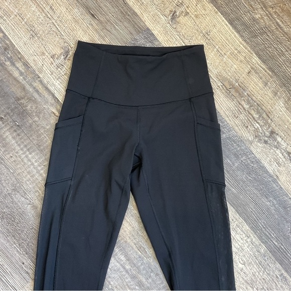 lululemon Seek the Heat Crop black size 4 with side pockets and rushed hem - Picture 3 of 10